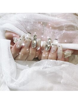 リンドネイル バイ モカ アンド ララ(Lind nail by moca and LaLa)/ラメグラデーションネイル