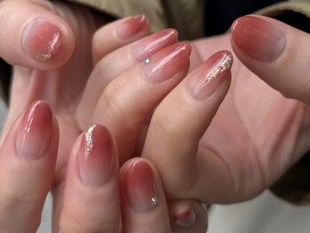 カラネイル 南森町店(calla nail)の写真/美爪育成で指先からキレイに。自爪に合わせ3種類のパラジェルを使い分け!更に新ピールオフジェルも注目!