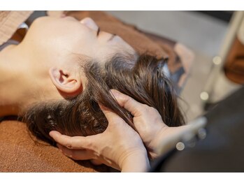 カラダキュア 東京銀座/リフトアップケア