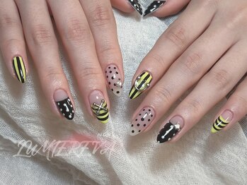 ルミエレヴァ(Lumiereva)/手描き持ち込みデザイン