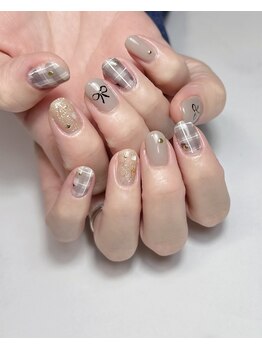 リーゾス(RISUS)/大人可愛いチェックネイル