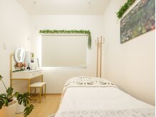 シャイネル(SHYNELL)の雰囲気（施術ルームです♪帰りにはドレッサーをご自由にお使いできます☆）