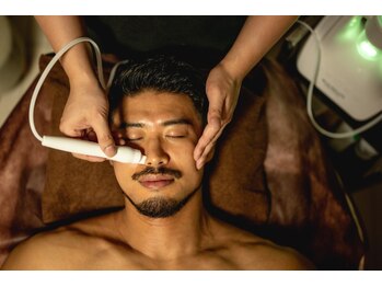 大足スパ 両国 錦糸町(BIG FOOT SPA)の写真/男性も気軽に通えるメンズフェイシャル★毛穴・乾燥・むくみを整え、清潔感のある爽やかな印象へ導きます◎