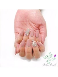 キラキラストーンネイル