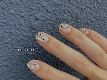 エモット(emot)/シンプルデザイン