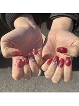 ラナ(Lana)/真っ赤なマグネットネイル