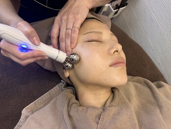 シューティングハーツ(SHOOTING HEARTS)/毛穴洗浄＋小顔フェイシャル