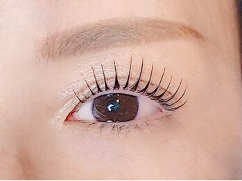 エステサロン さつき 松本並柳店の写真/当店大人気☆次世代まつげパーマ【パリジェンヌラッシュリフト￥4950】自然体だけど惹き立つ目元に…＊