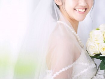 美デザイン 梅田駅前店(美.design)の写真/ブライダル小顔＆華奢な首肩で、ドレス映え☆直前かけこみもOK！！【小顔美顔+首肩+頭蓋骨矯正￥8450!】