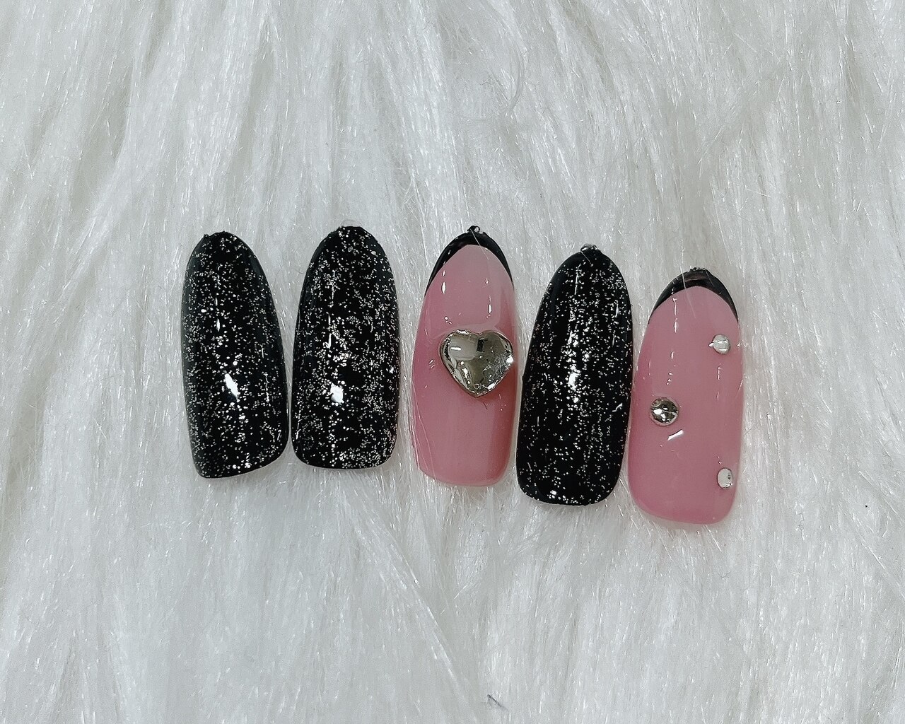 ネイルアート用具セット 黒とピンク 人気順｜ピンク/#黒マットのネイルデザイン｜ネイルブック