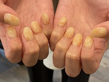 ムニ(muni)/モヤモヤぷっくりネイル