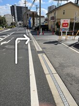 カームリマ(Calm Lima)/右手側がサロンです。