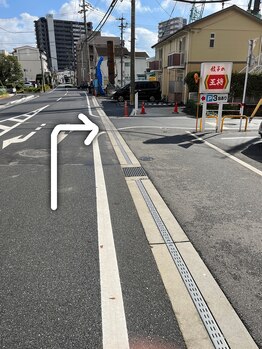 カームリマ(Calm Lima)/右手側がサロンです。