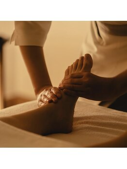 リラクゼーションサロン 桜/足裏から入念にリンパほぐし