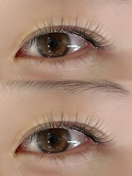 eyelash salon rier【12月上旬NEWOPEN(予定)】の写真/【自然なのに主役級の魅力♪】一人一人の目の形や生え方に合わせたデザインをご提案するため理想の目元へ♪