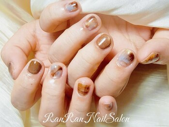 ランラン 池袋(RanRan)/琥珀ブラウン秋冬ネイル