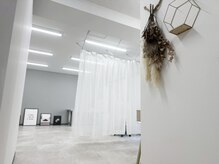 ウタリマツゲ(utari matsuge)/店内