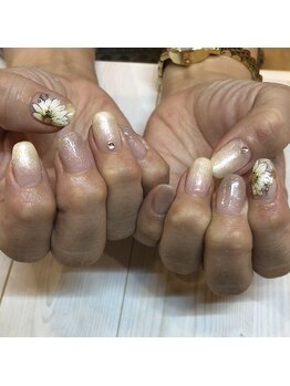 ブリリアント ネイル(Briliant Nail)/トレンド 手描きフラワー