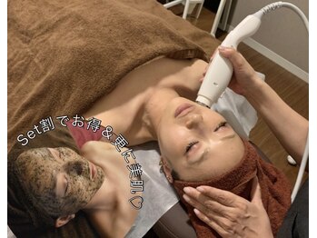 ラヴィエ ベル(La vie est belle)の写真/【ハーブピーリング¥8,250/ハーブピーリング&小顔コルギ¥9,900】ダウンタイムなしでつるんと艶肌へ。