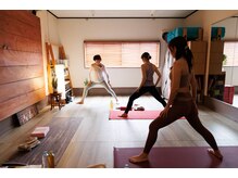 ヨガサロン ひよこの雰囲気（少人数制のレッスンは、初心者の方にも分かりやすいとご好評です）