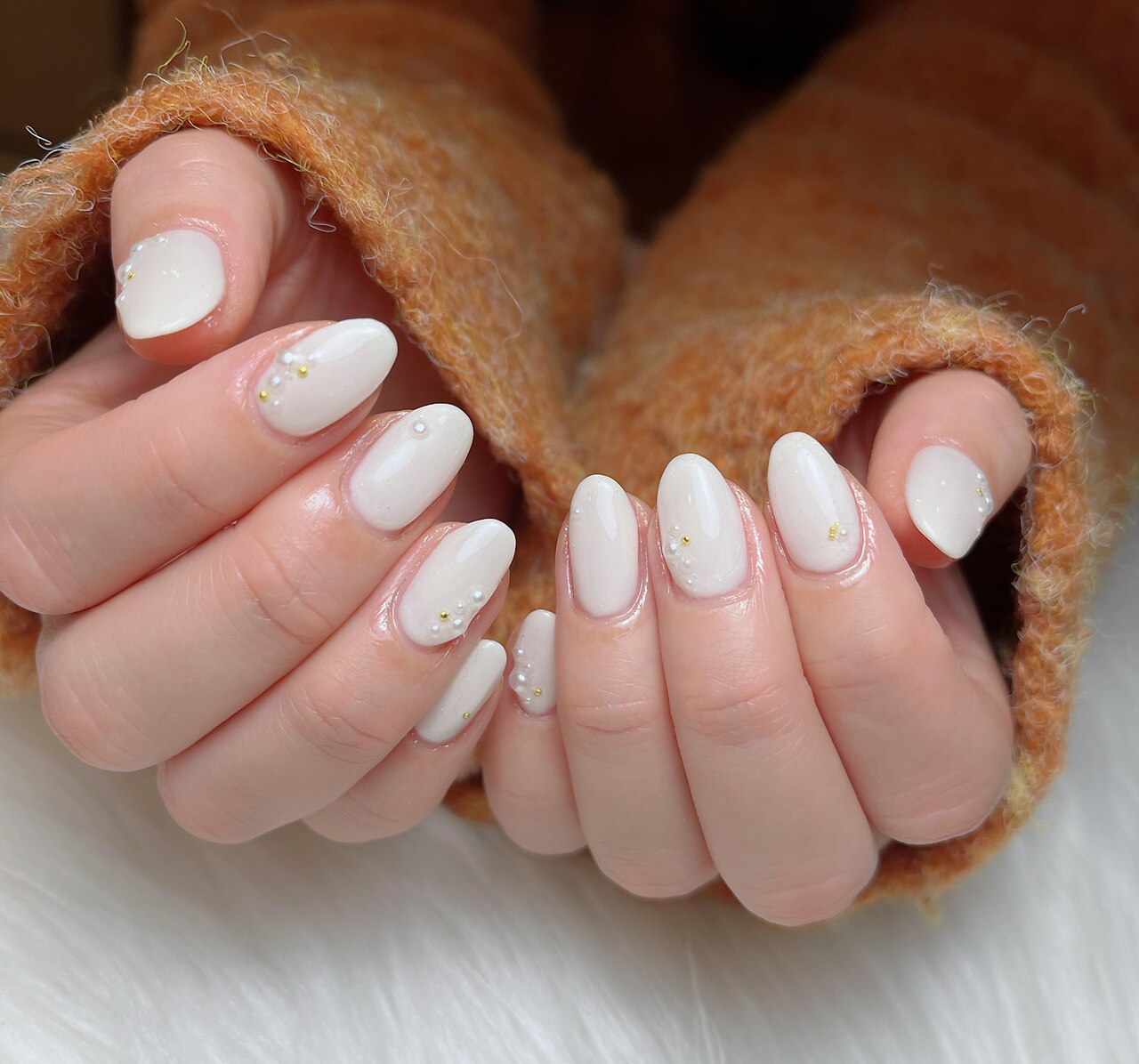 りんご様 ホワイトワンカラー 2026年冬トレンド】ホワイト ワンカラー ハンドのネイルデザイン集