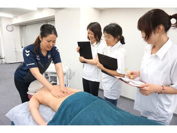 リンパの女神 東京本店/運営会社はセラピスト教育機関