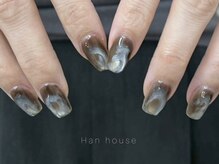 ジェルをのせる前のケアも丁寧に行います/フィルイン/パラジェル