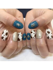 アニマル柄ネイル