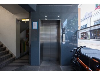 ビーツリー 三軒茶屋店(B+TREE produce by INFINEEZ)/エレベーターで２Fです♪