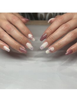 エーナイン イオンモール三川店/ピンク×白♪