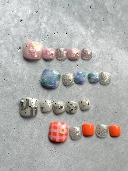 フラハ ネイル アンド アイ(Furaha Nail & Eye)の写真/【定額デザイン☆フットジェルネイル￥5800】オシャレな足先で気分UP♪最旬トレンドデザイン多数ご用意！