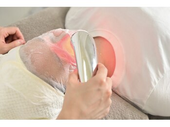 Yui Clear Skin/赤LEDライト×血行促進