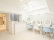 ホワイトアイ 茶屋町(WHITE EYE)/《眉毛/アイブロウ/美眉/梅田》