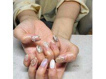 シルニー リム(Silny rim)/アシンメトリーニュアンスネイル