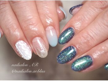 ネイルサロンアンドスクール エーアール(AR)/左右で違うアシメトリーネイル☆