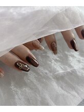 ラウレア(Laulea)/ブラウンフラッシュネイル