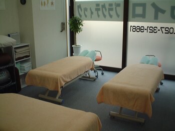 カイロプラクティックセンターレメディの写真/【腰の重さ/辛さ/痛み/だるさの徹底改善】無意識のうちに生じる歪みを整え、身体をより良い状態へ◎