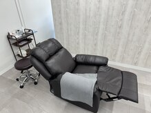 フルフラットベットで首・肩・腰に負担が少ないのでリラックス