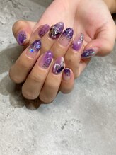 エム(em)/パープルネイル