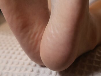 クロ(KURO)/角質ケア/柳津ネイルサロン