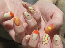 カーティシーネイルズ(curtisii NAILS)/ビタミンカラー