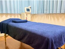 ツルツル美肌脱毛/【完全個室】脱毛の施術台です