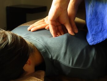 ブルームーン(Bloomoon)の写真/疲れの溜まっている箇所を見極め!よもぎ蒸し×もみほぐしの相乗効果で驚くほど深く、軽やかなお身体へ♪