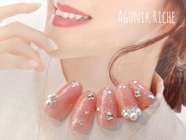 【フェミニンネイル】