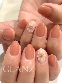グランツ(GLANZ)の写真/【美フォルムに定評あり◎】シンプル・ワンカラーが映える美フォルムで上品さが際立つ洗練された仕上がりに