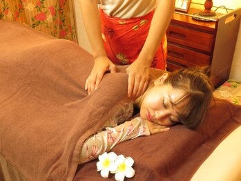 ハワイアンフォレストスパ 高崎井野店(ハワイアンフォレストSpa)の写真/《高崎駅車10分》本格アロマロミロミマッサージで日頃の心身の疲れを解消★デスクワーク疲れにも◎