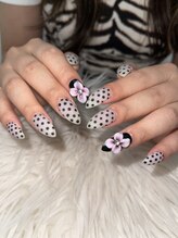 ソラール(SOLAR)/流行りのドットネイル♪