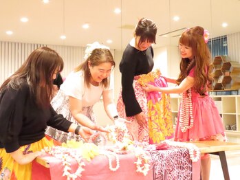 ロミフラ。スタジオ。の写真/【札幌希少☆フラダンス教室】新・大人の趣味☆友達/親子で楽しむ多世代交流フラ体験[西11丁目駅3分]