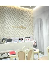 エステサロンパリス(Esthe Salon Paris)/貸切空間で肌悩みをゆっくり相談