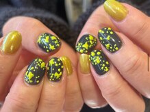 エムサロン 伊勢崎(emusalon)/GreyとYellow